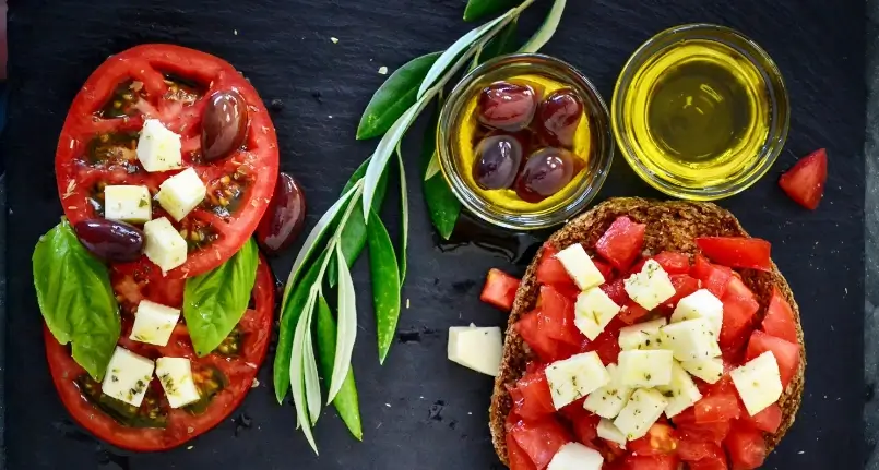 A food label to promote the Mediterranean diet