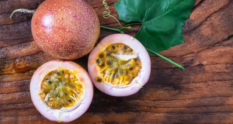 Passion Fruit: Properties and Benefits