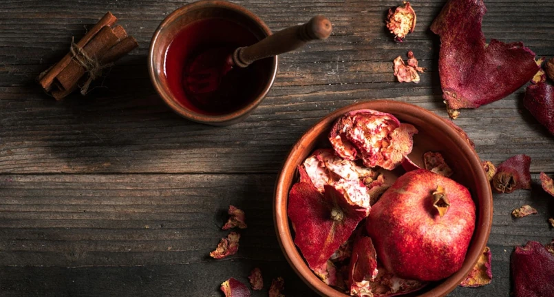 Pomegranate tea: what it is, properties and benefits